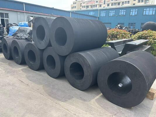บังโคลนยางทรงกระบอกทนต่อสภาพอากาศที่มีการดูดซับพลังงานสูง เหมาะสำหรับเรือลากจูงเรือบรรทุกและเรือบรรทุกสินค้า