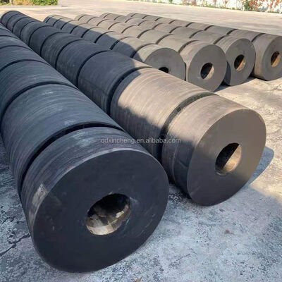 การบํารุงรักษาที่ต่ําของเรือลาก รอลเลอร์ Fenders ความสูง 200mm 450mm ออกแบบเพื่อลดต้นทุนการบํารุงรักษาและเพิ่มความปลอดภัยของเรือลาก