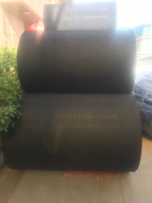 10 - 1000 กิโลกรัม กระบอกยาง Fender Absorber พลังงานสูง ป้องกันสิ่งแวดล้อมทางทะเล