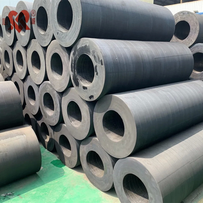 10 - 1000 กิโลกรัม กระบอกยาง Fender Absorber พลังงานสูง ป้องกันสิ่งแวดล้อมทางทะเล