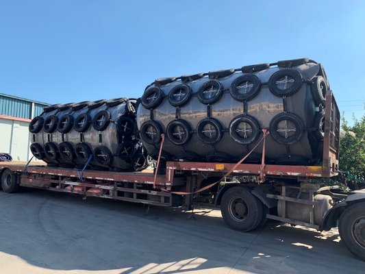 โฟมความหนาแน่นสูง เติม Fenders การบํารุงรักษาน้อย โฟม Polyurethane และยาง