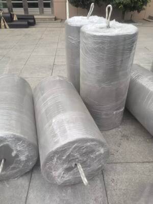 บังโคลนโฟมเติมระยะเวลา 24 เดือน D3.0m X L5.0m การยุบตัว 60 เปอร์เซ็นต์ โซลูชันการป้องกันท่าเรือทางทะเลที่ทนทาน