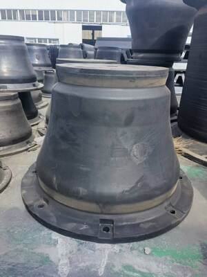 CCS Certified Cone Rubber Fender SGS ยอมรับ อุปกรณ์ป้องกันท่าเรือที่ทนทานสําหรับการวางเรือและการติดต่อเรือ
