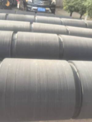 การบํารุงรักษาที่ต่ําของเรือลาก รอลเลอร์ Fenders ความสูง 200mm 450mm ออกแบบเพื่อลดต้นทุนการบํารุงรักษาและเพิ่มความปลอดภัยของเรือลาก
